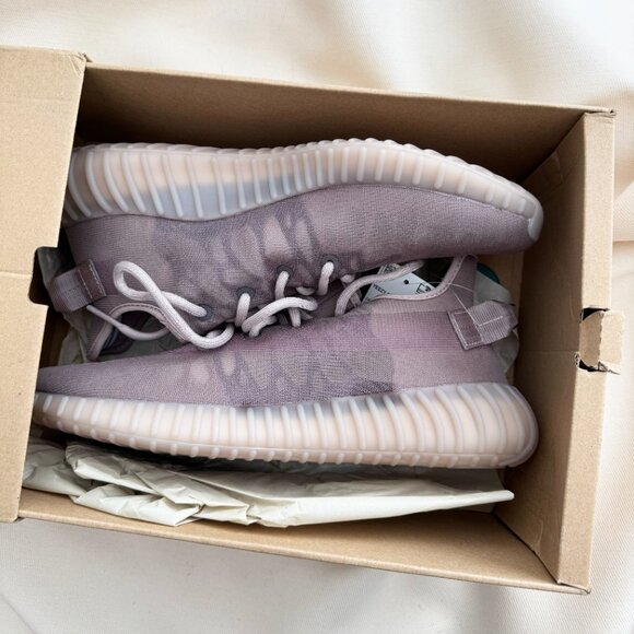Adidas x Yeezy Boost 350 V2 in "Mono Mist", size 10.5 US - Picture 8 of 9